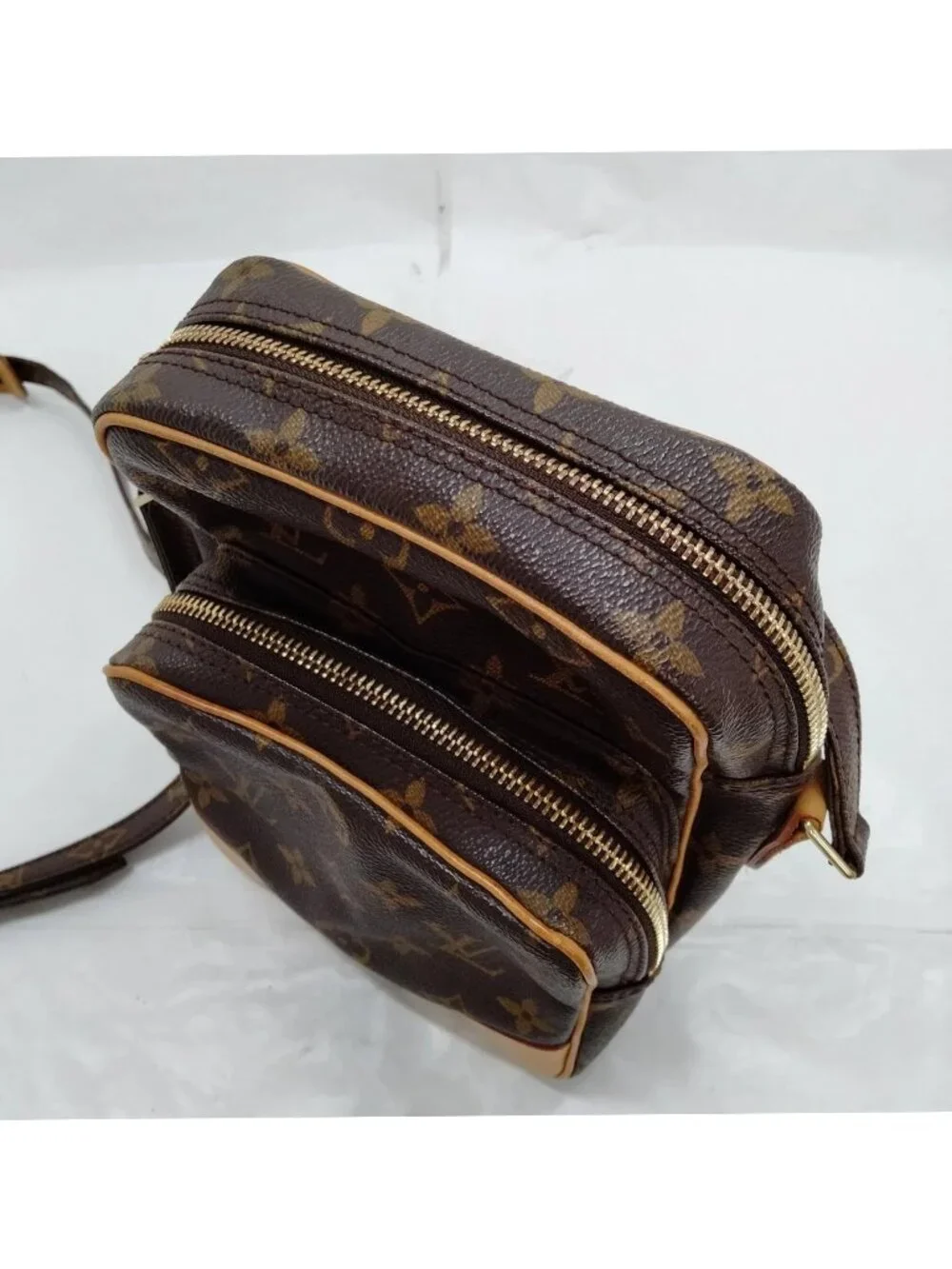 Authentic Louis Vuitton Monogram Amazone Crossbody Bag Vintage Shoulder Bag